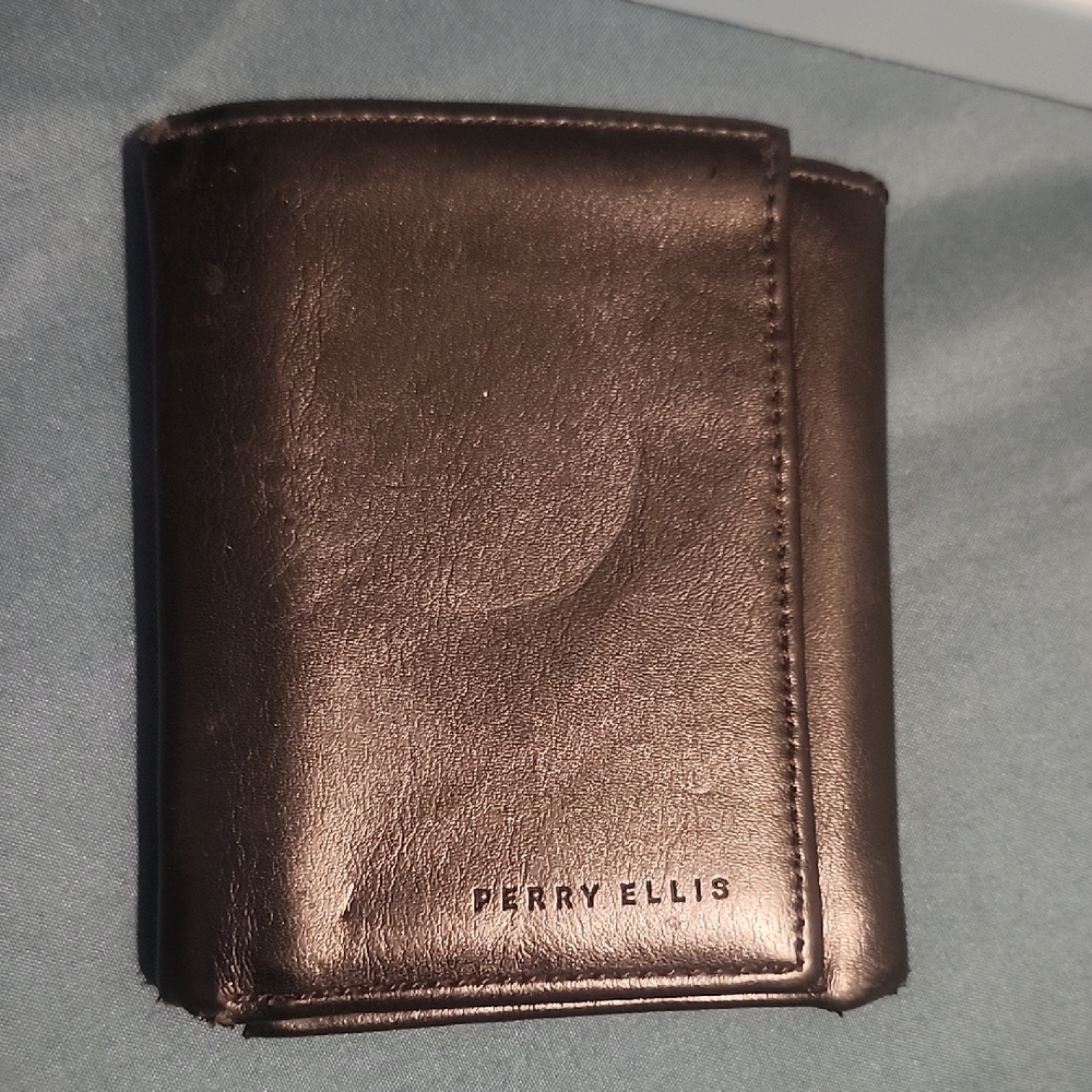 Perry Ellis Dark Brown Leather Card Holder